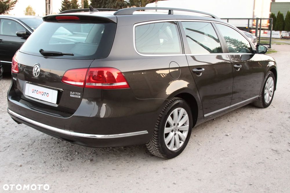 Volkswagen Passat 2.0 TDI Comfortline - 13