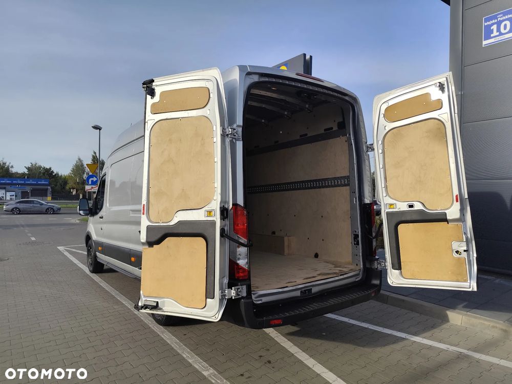 Ford Transit - 30