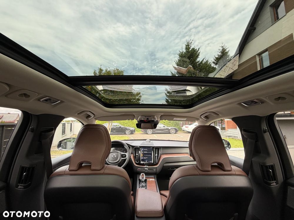 Volvo XC 60 B5 B AWD Inscription - 32