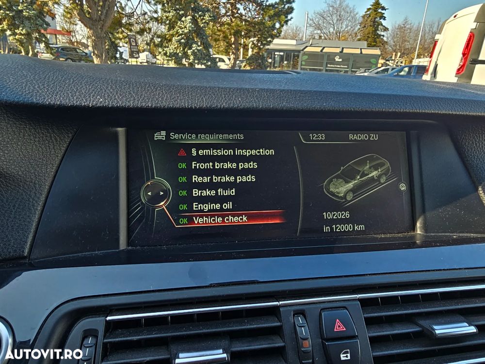 BMW Seria 5 520i Touring Aut. - 25