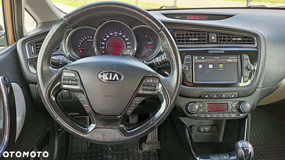 Kia Ceed 1.0 T-GDI L Business Line Plus - 14