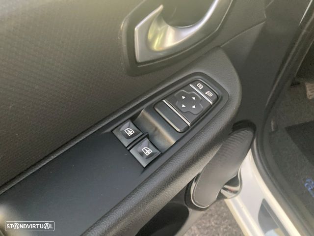 Renault Clio 1.5 dCi Limited - 25