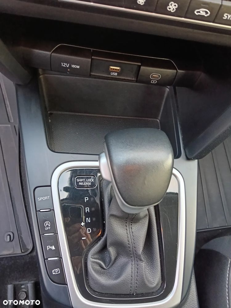 Kia Ceed - 25