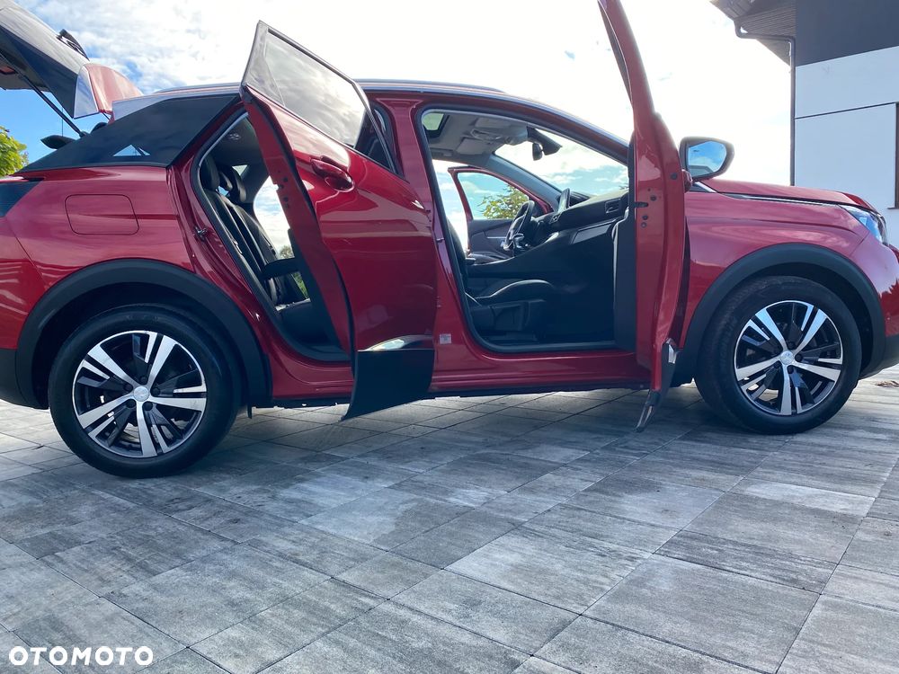 Peugeot 3008 1.2 PureTech Allure S&S - 16