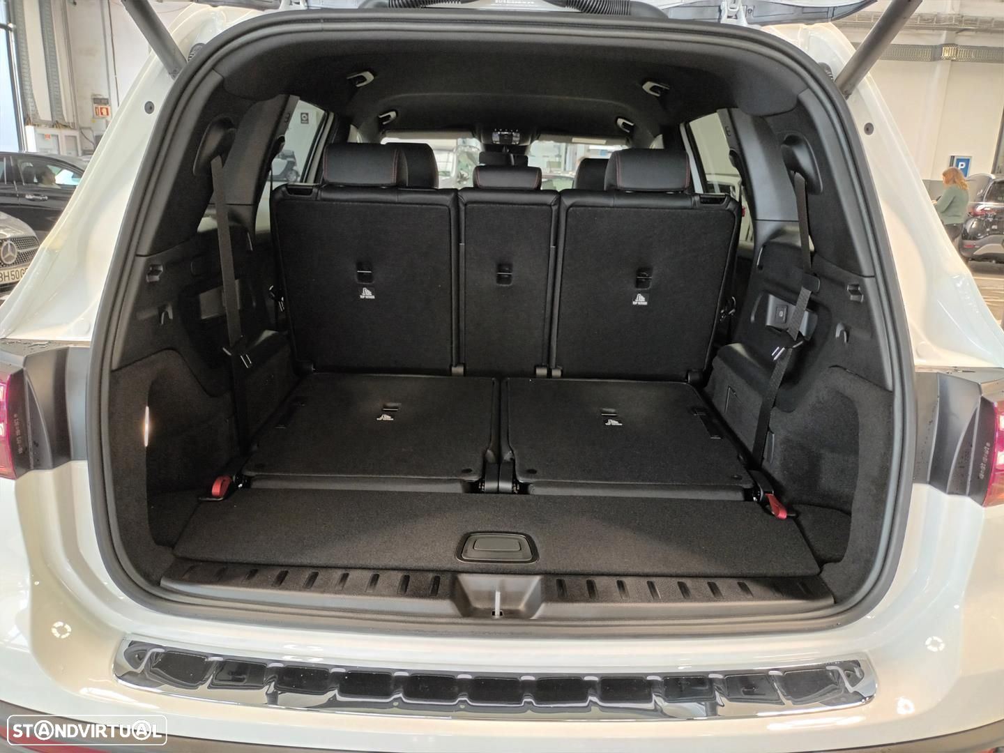 Mercedes-Benz EQB 250+ Edition - 14