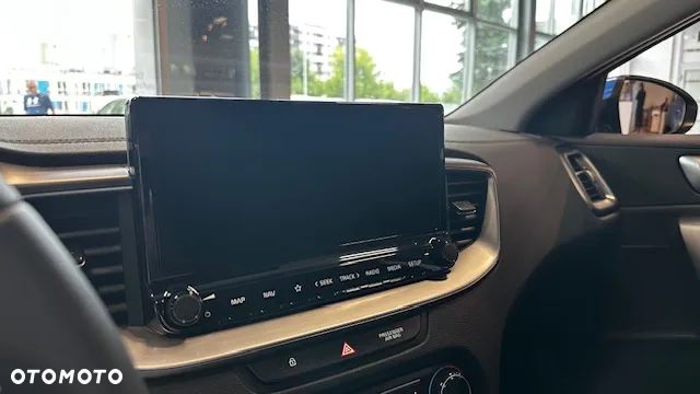 Kia Ceed 1.5 T-GDI M DCT - 13