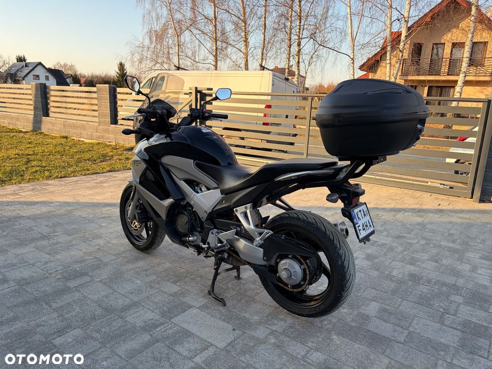 Honda VFR - 14