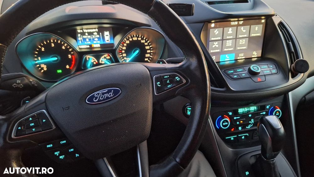 Ford Kuga 2.0 TDCi 4WD Powershift Trend - 24