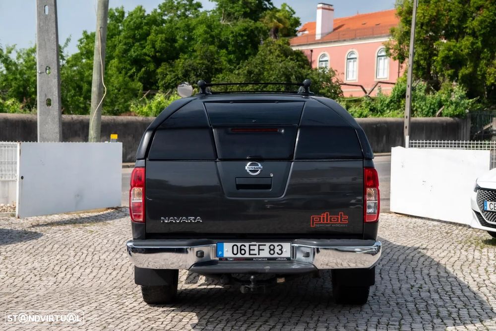 Nissan Navara 2.5 dCi CD Pilot Hi-Tech - 14