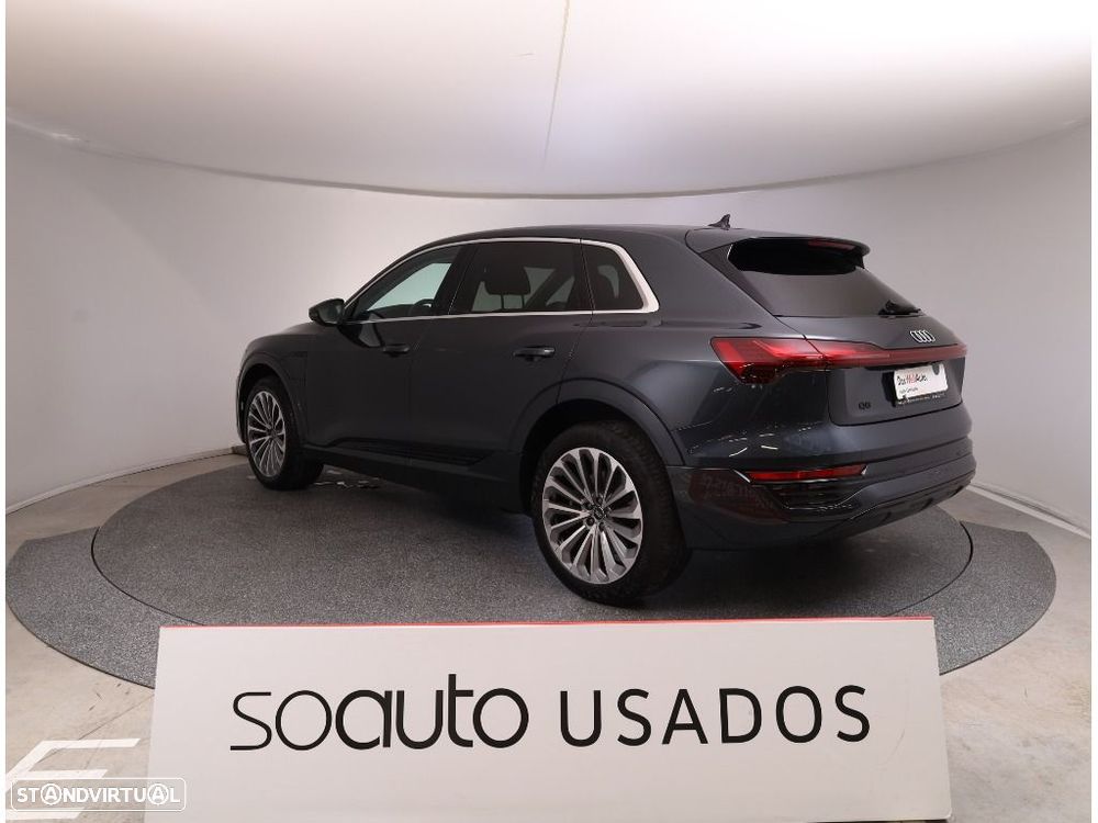 Audi Q8 e-Tron 55 quattro Advanced - 9