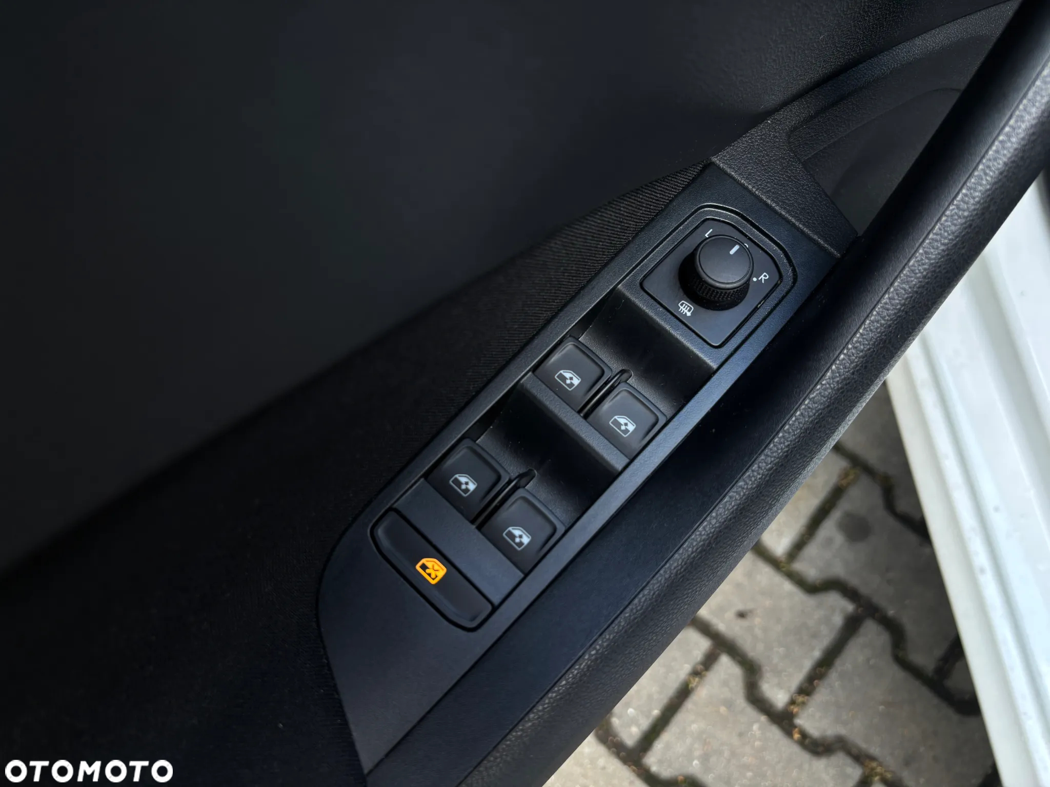 Skoda Kamiq 1.0 TSI Essence - 19