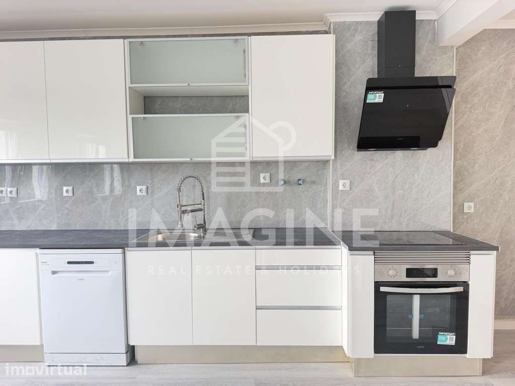 Apartamento T2 totalmente remodelado - São Sebastião - Grande imagem: 2/18