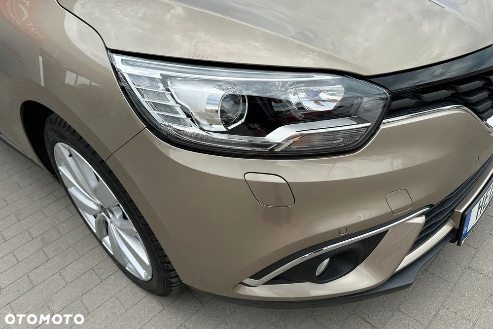 Renault Scenic TCe 140 GPF EDC LIMITED - 13