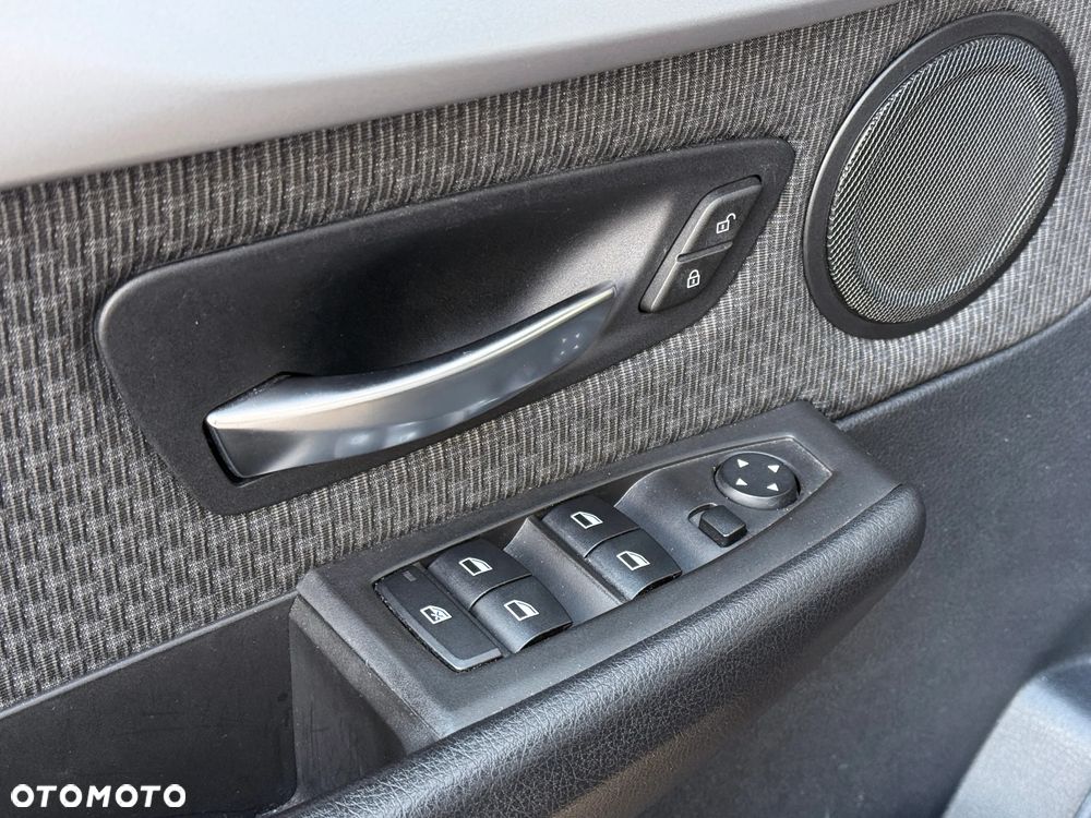 BMW Seria 2 218i - 21