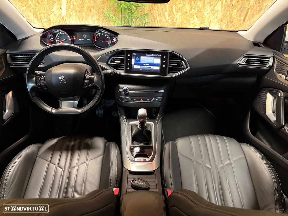 Peugeot 308 130 e-THP Stop & Start Allure - 15