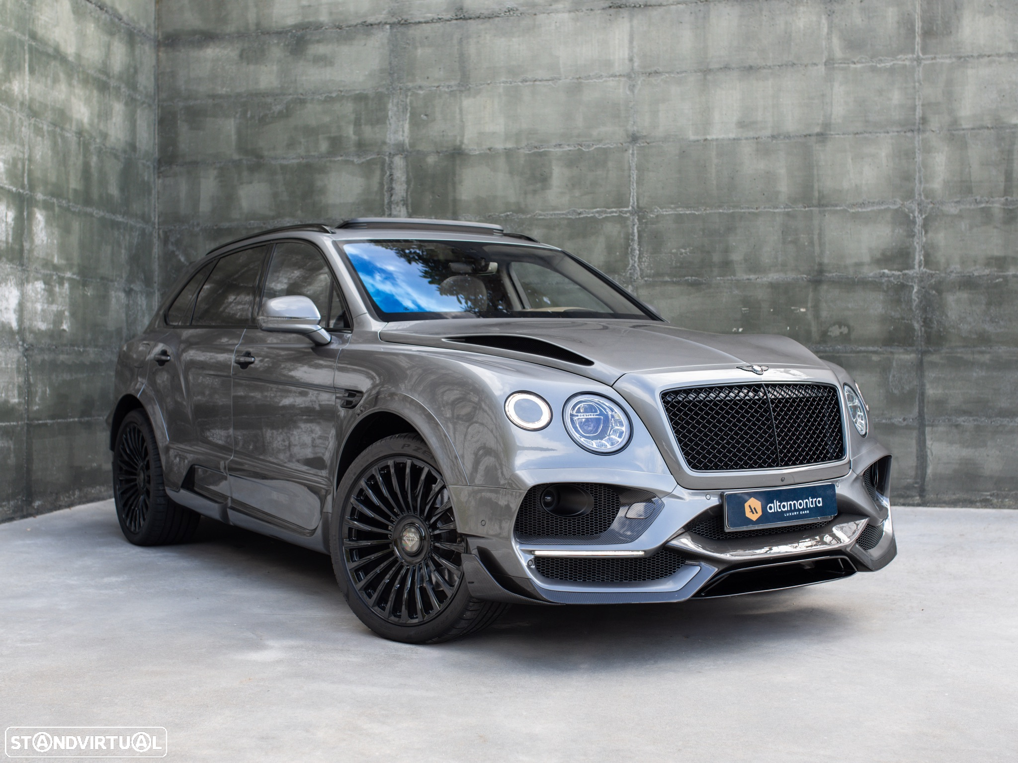 Bentley Bentayga V8 - 12