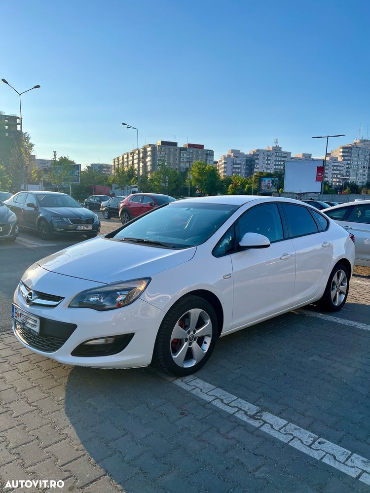Opel Astra 1.6 Automatik Enjoy - 2