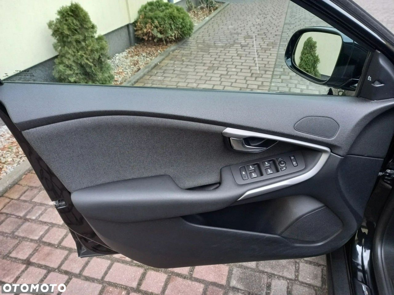 Volvo V40 Cross Country D2 Momentum - 29
