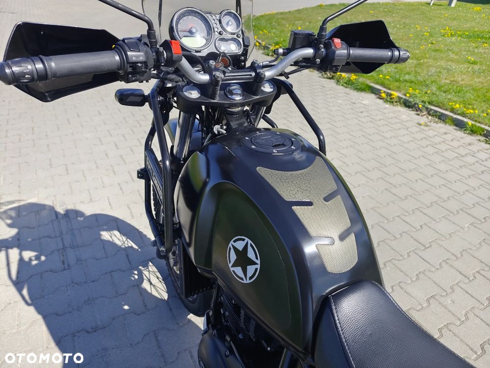 Royal Enfield Himalayan - 13