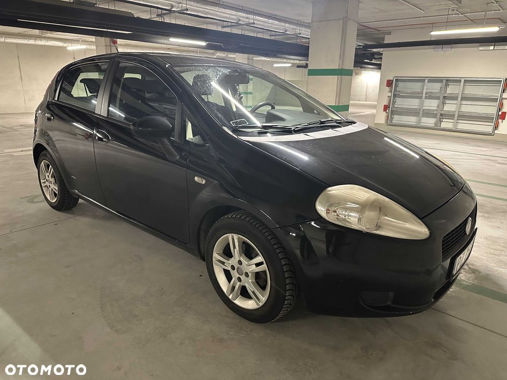 Fiat Grande Punto 2008 photo 3