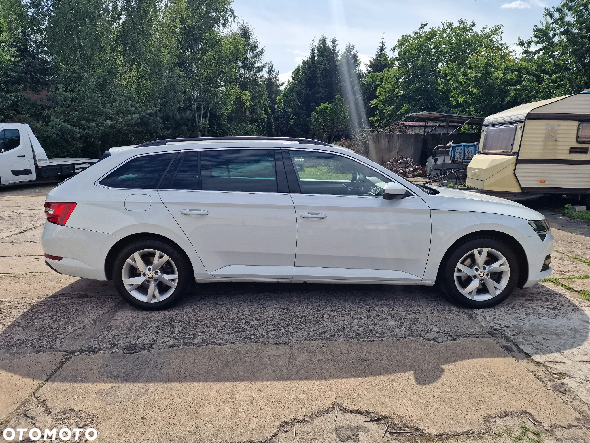 Skoda Superb Combi 2.0 TDI DSG Premium Edition - 8