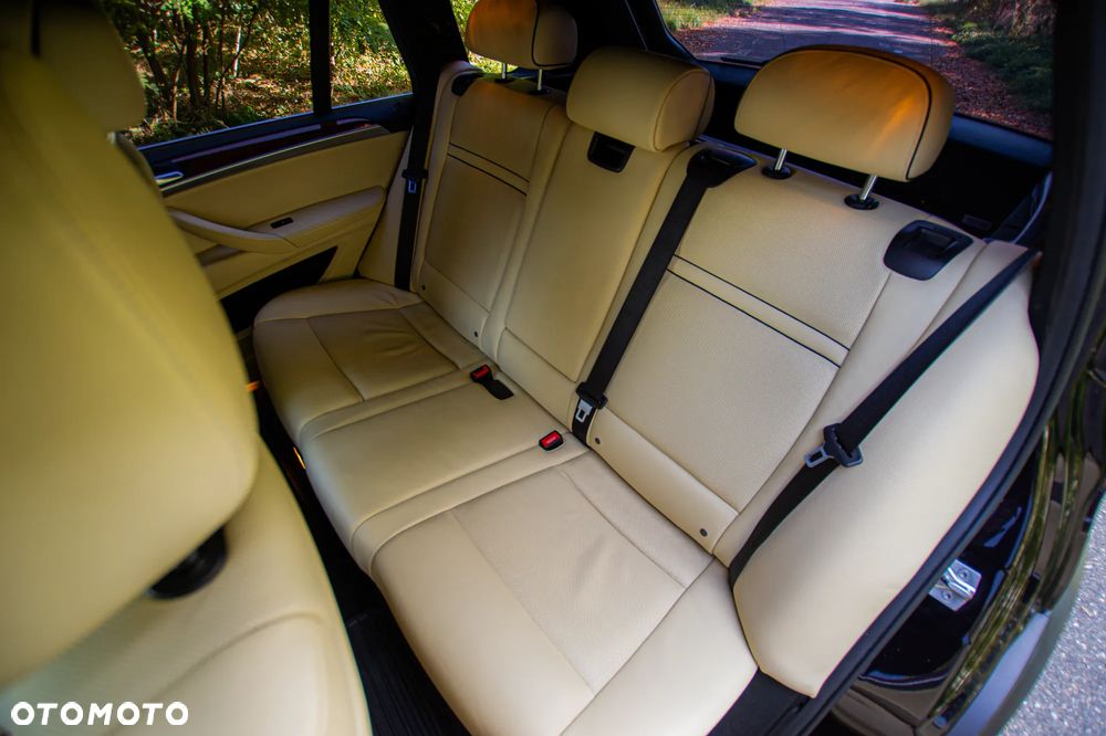 BMW X5 3.5i xDrive - 16