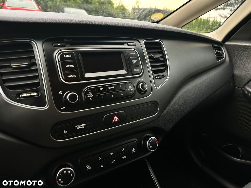 Kia Carens 1.7 CRDi L - 8