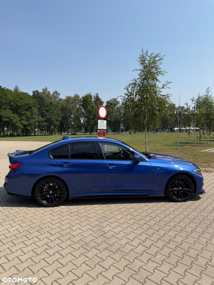 BMW Seria 3 320d xDrive MHEV M Sport sport - 9