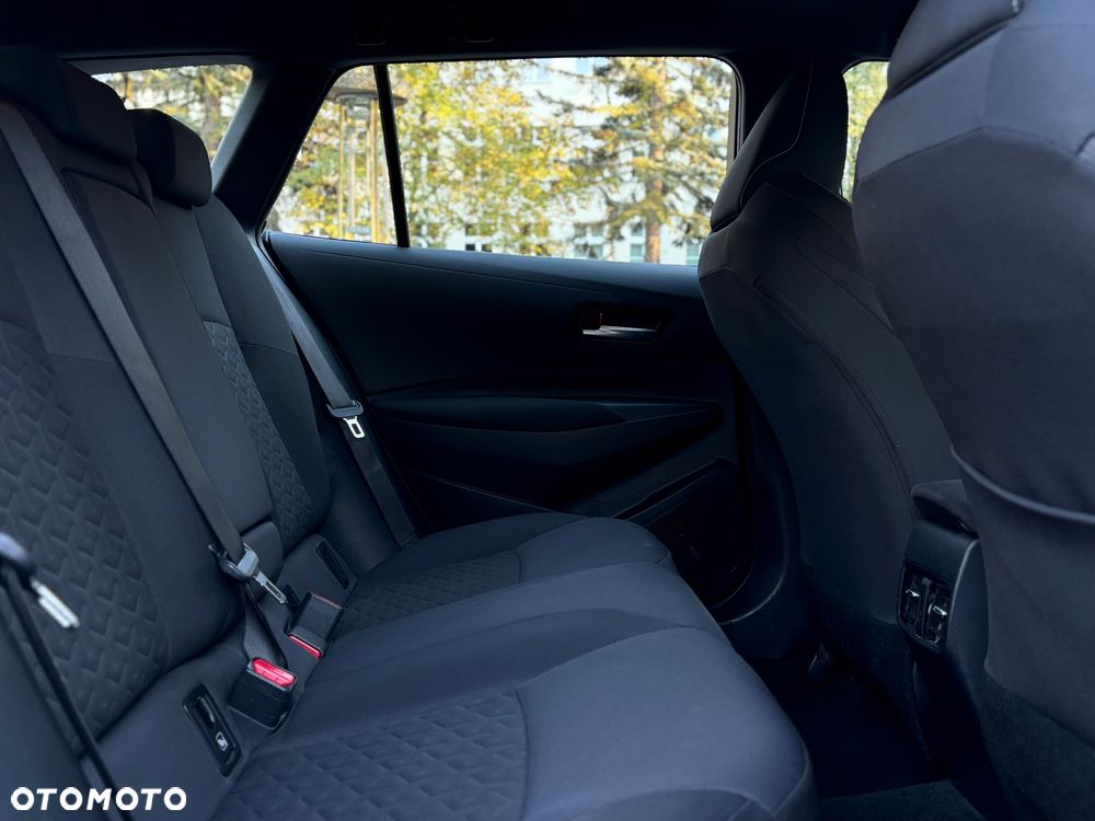 Toyota Corolla - 11
