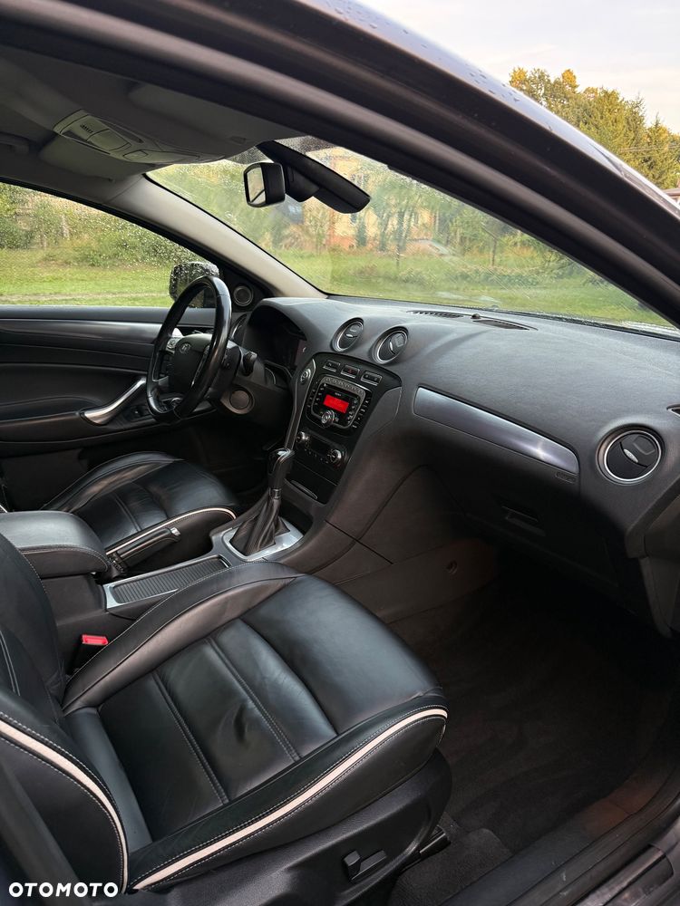 Ford Mondeo - 8