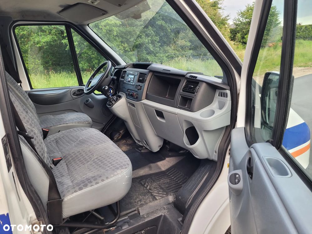 Ford Transit - 21