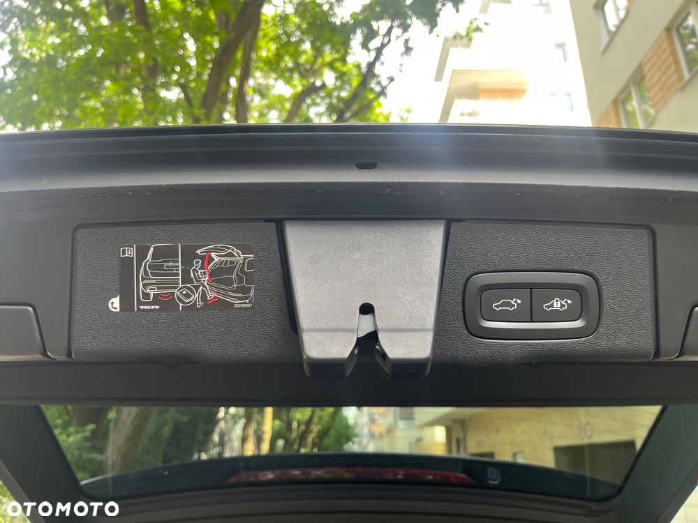 Volvo XC 60 B4 D AWD Momentum Pro - 10