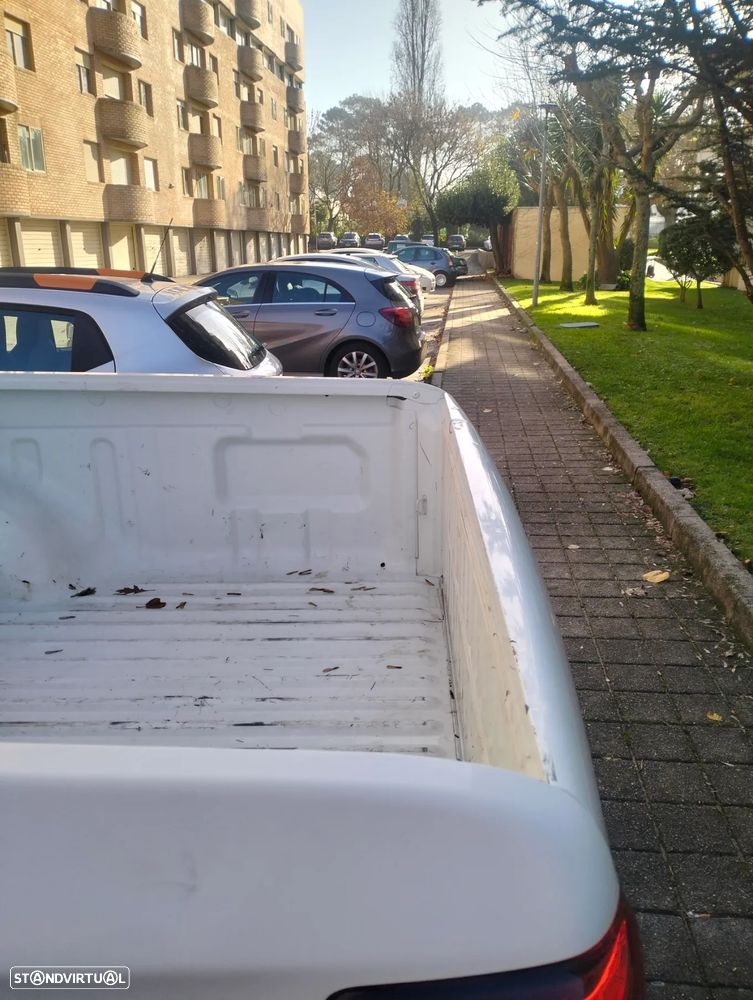 Mitsubishi L200 2.3 DI-D Space Cab Invite Strakar Look 4WD - 14