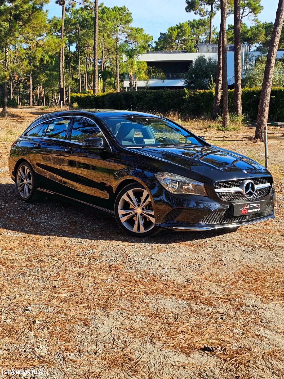 Mercedes-Benz CLA 180 d Shooting Brake Urban - 1
