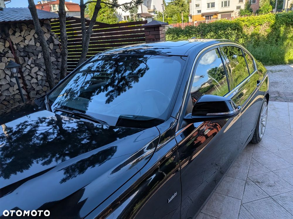 BMW Seria 3 328i Luxury Line - 17