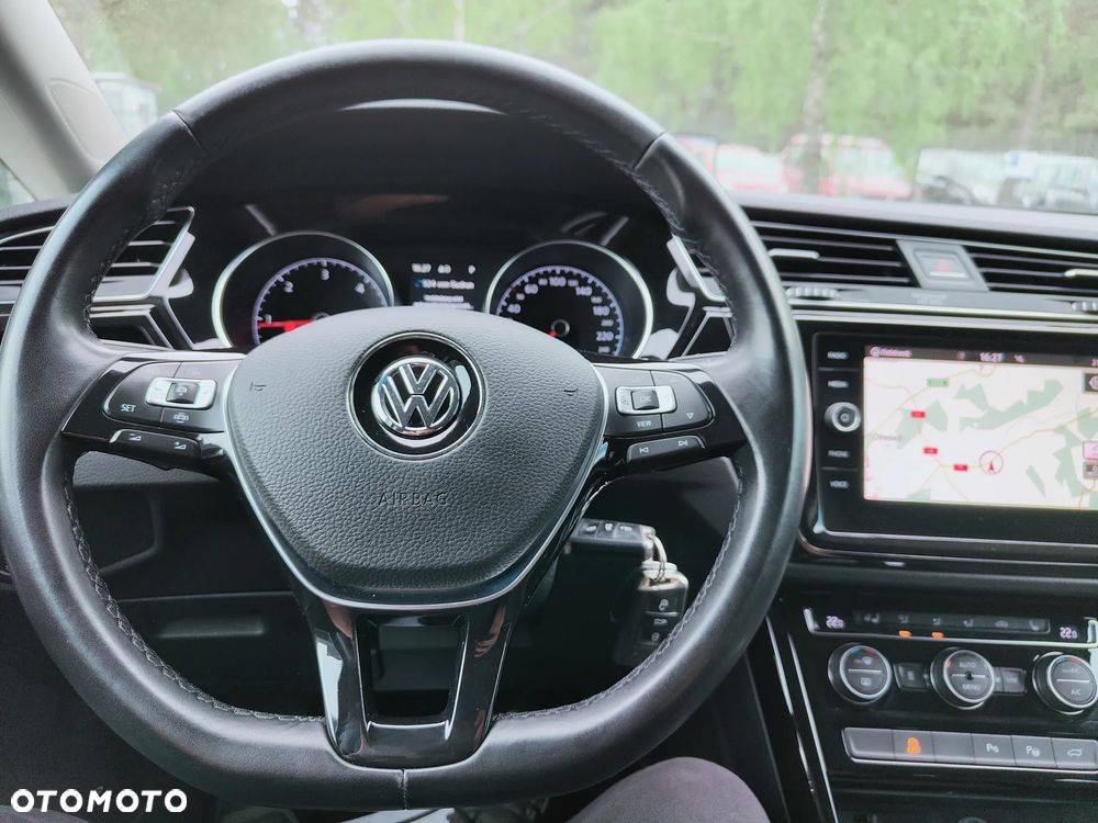 Volkswagen Touran 2.0 TDI SCR DSG Highline - 27