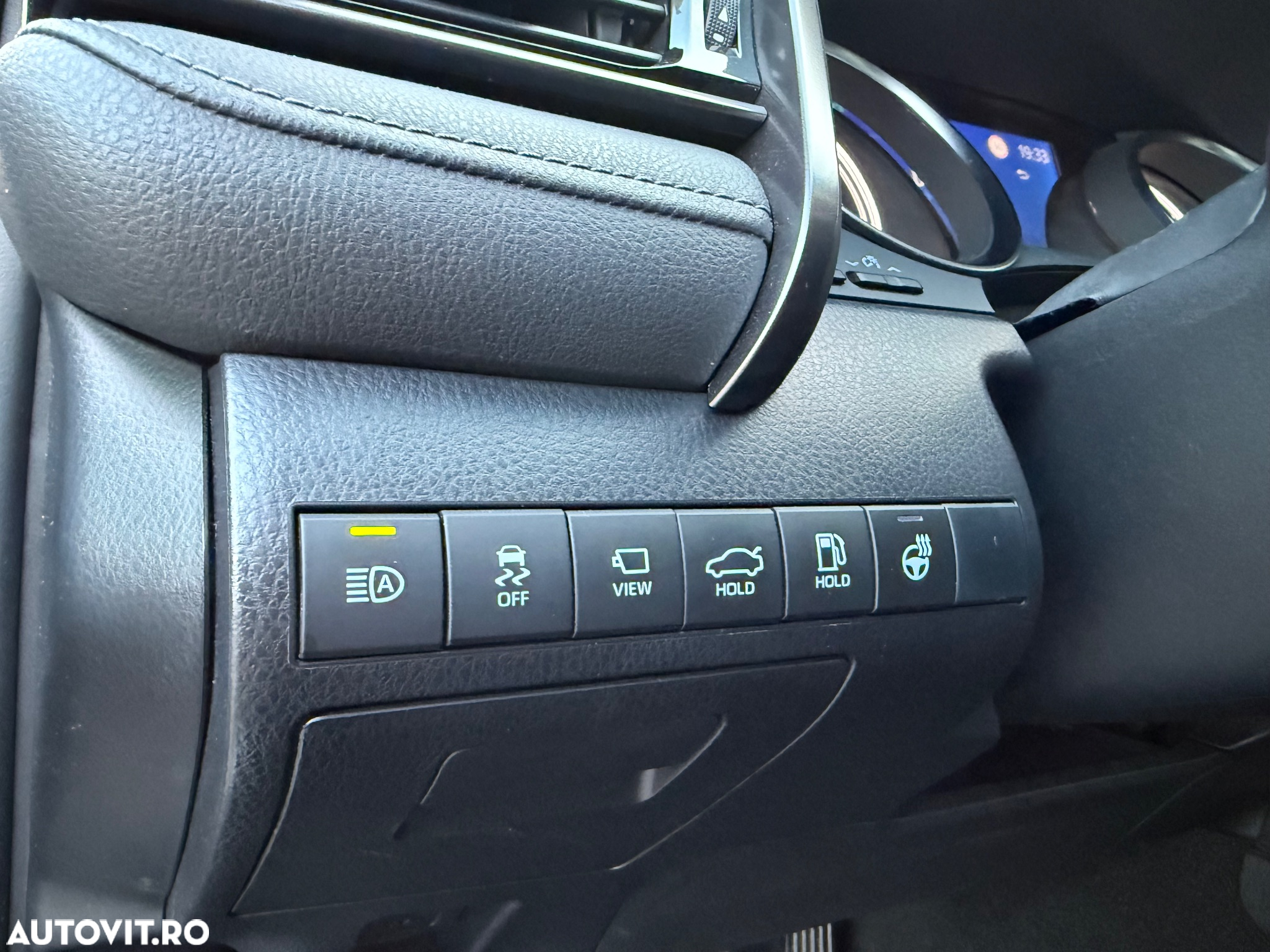 Toyota Camry 2.5 Hybrid Exclusive - 16