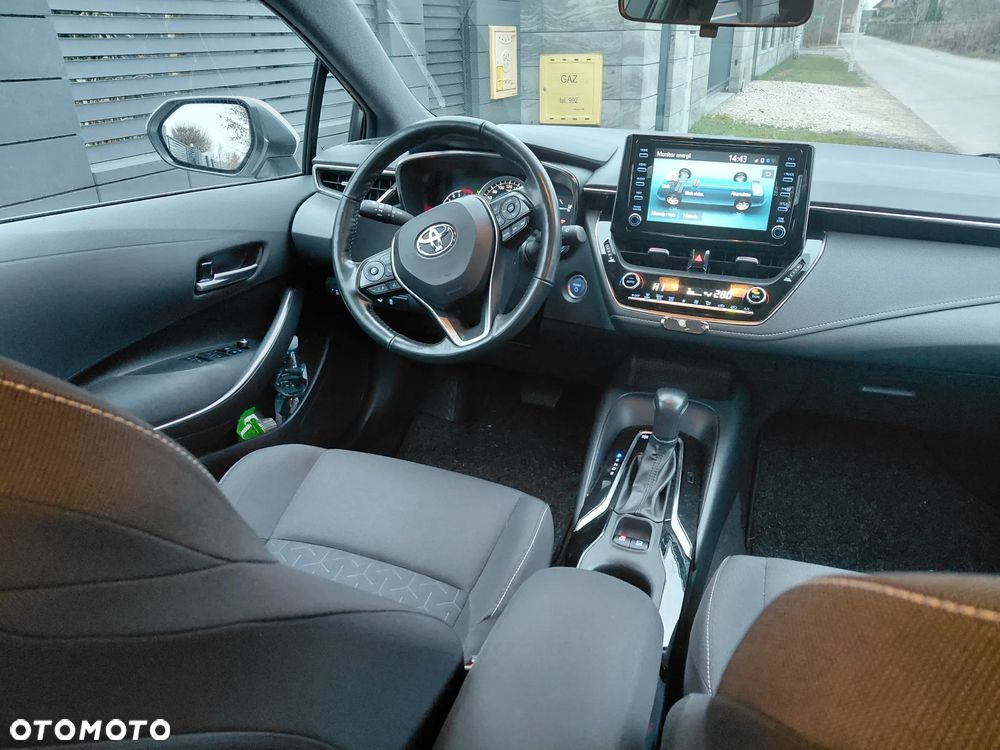 Toyota Corolla 1.8 Hybrid Comfort - 27