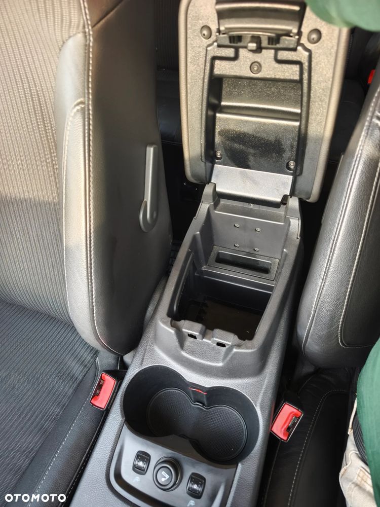 Ford Focus 2.0 TDCi Titanium - 16
