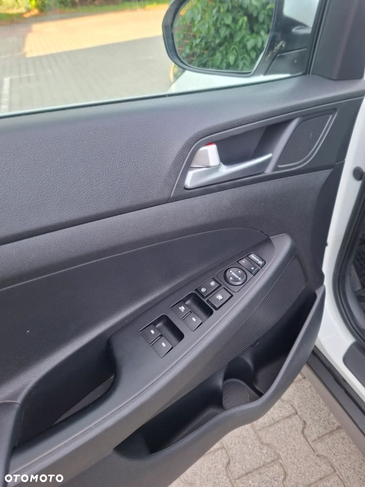 Hyundai Tucson 2.0 CRDi 4WD Passion Plus - 11