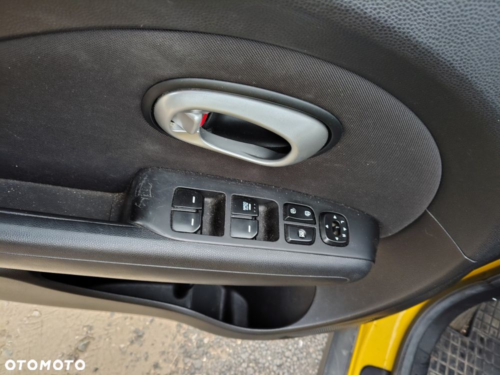 Kia Soul - 10