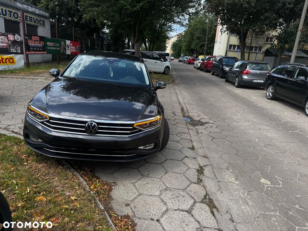 Volkswagen Passat 2.0 TDI SCR DSG Comfortline - 3