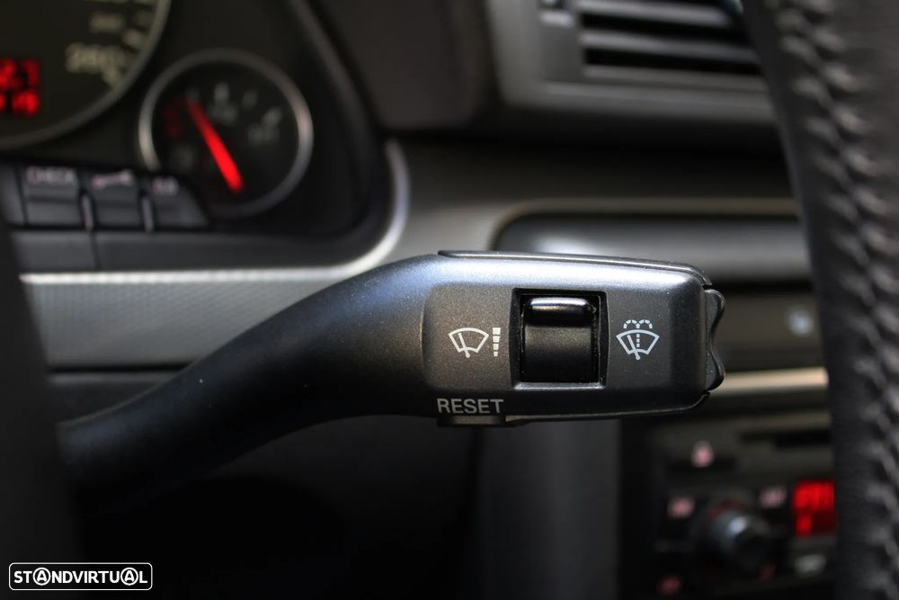 Audi A4 1.9 TDI m5 - 36