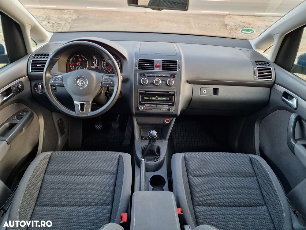 Volkswagen Touran 1.6 TDI DPF BlueMotion Technology Comfortline - 9