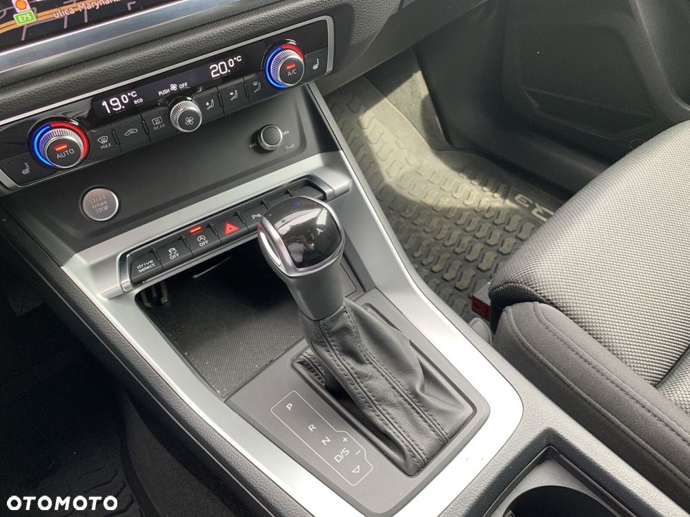 Audi Q3 - 22