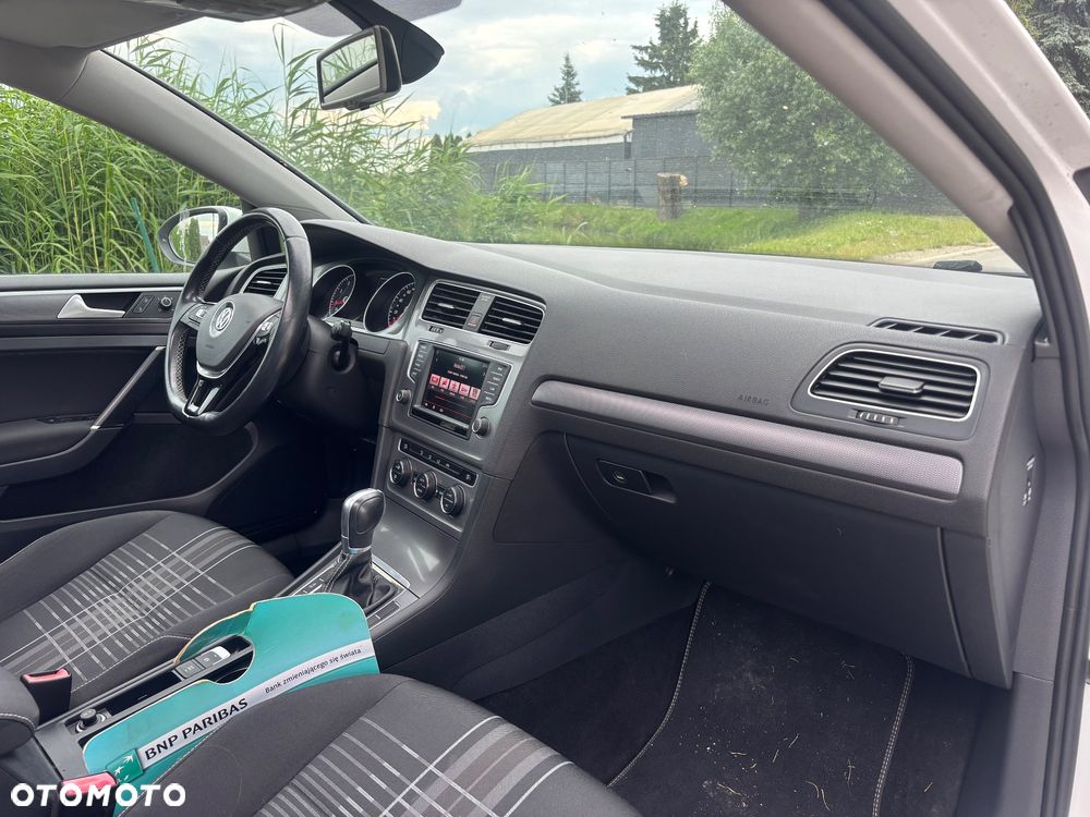 Volkswagen Golf 1.4 TSI ACT BlueMotion Technology DSG Highline - 19