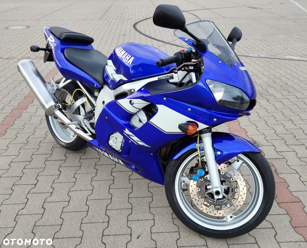 Yamaha YZF - 16
