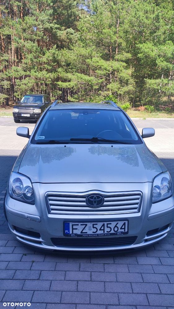 Toyota Avensis - 1