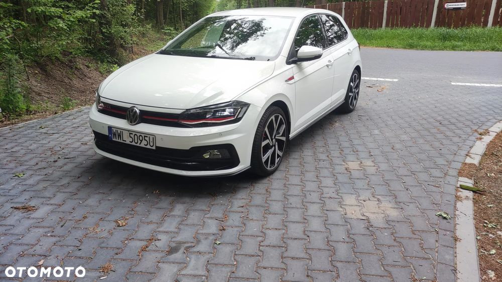 Volkswagen Polo - 1