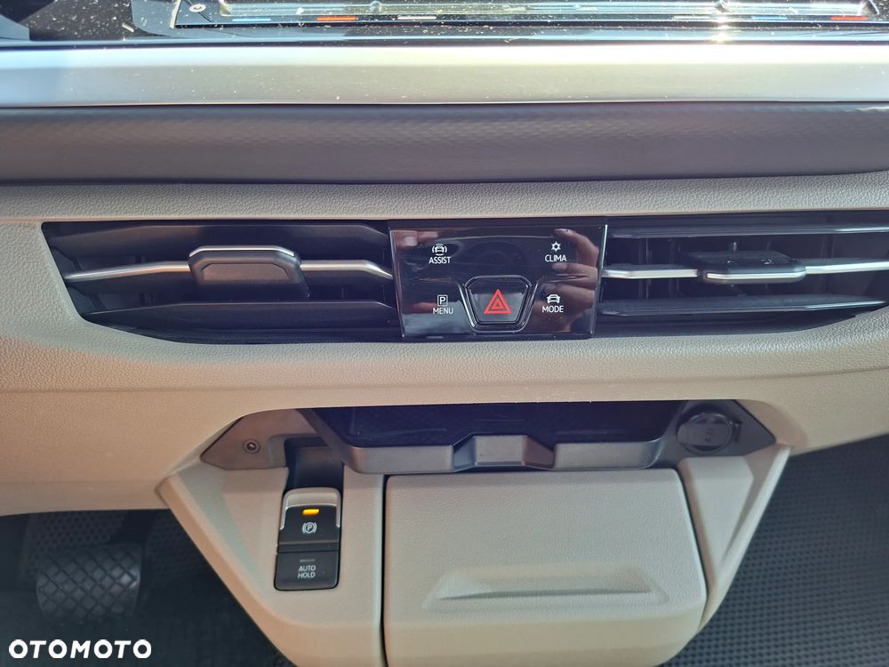 Volkswagen Multivan 2.0 TSI L1 Life DSG - 24